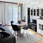 Grozdana 3*