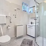 Grozdana Gæstehus Baška