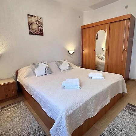 Grozdana 3* Baška