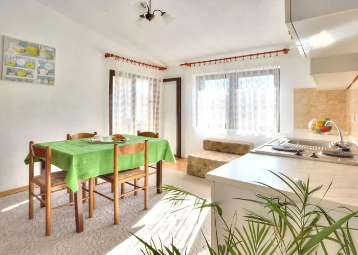 Grozdana בית הארחה